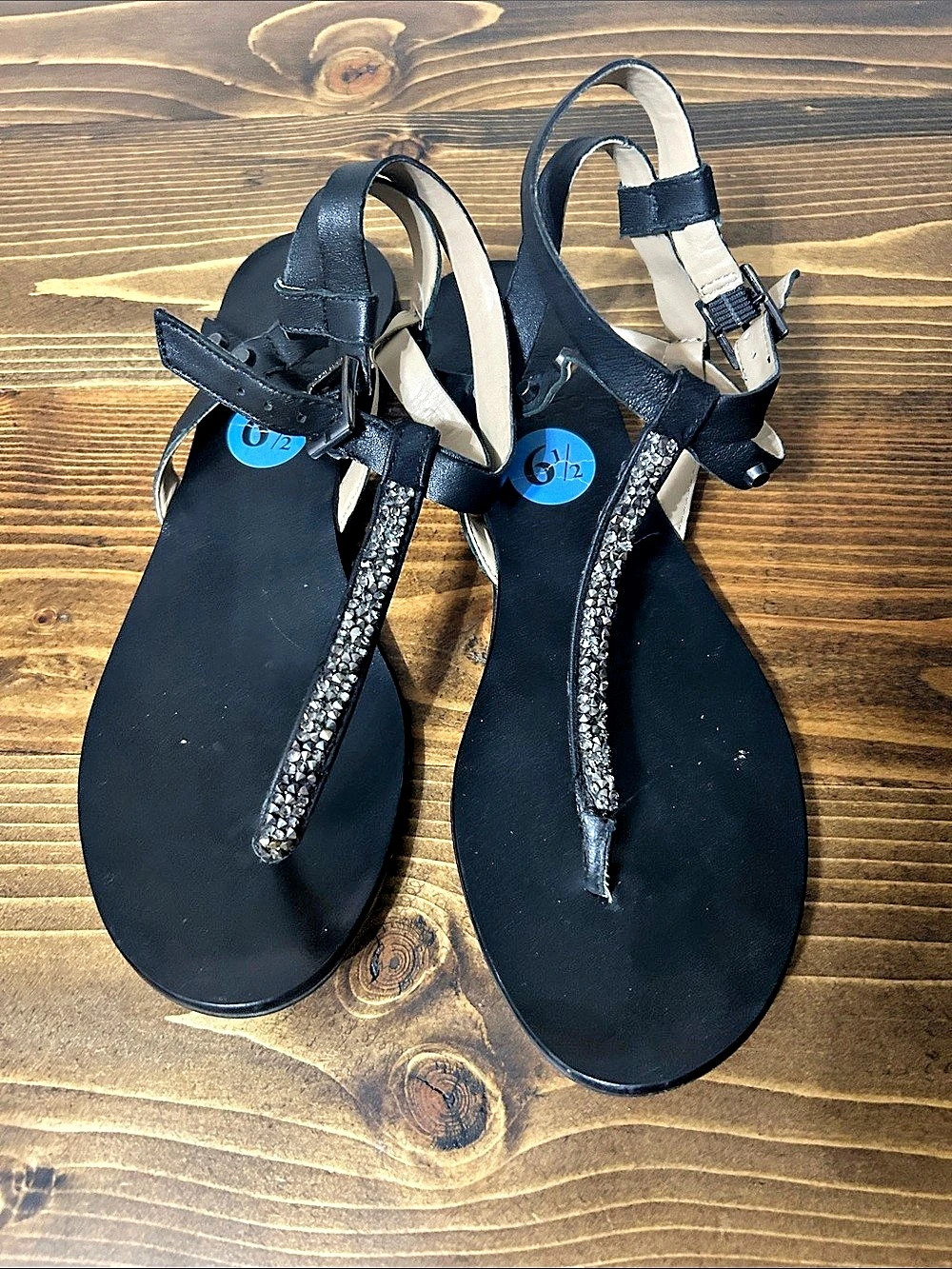 Vince Camuto Eryntie Jeweled Sandal Black & Silver, size 6.5